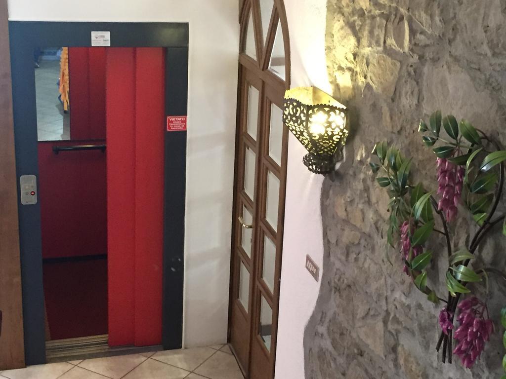 Albergo Elisa Comano  ภายนอก รูปภาพ