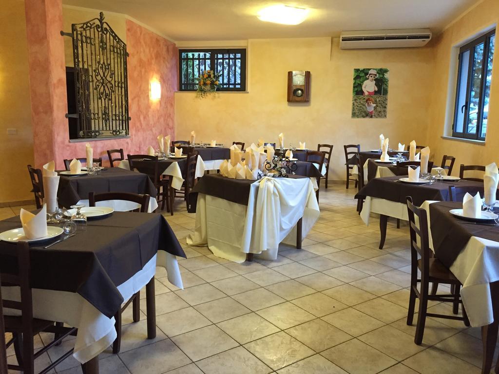 Albergo Elisa Comano  ภายนอก รูปภาพ